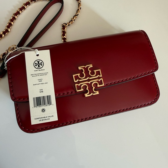 NWT. TORY BURCH BRITTEN SMOOTH CHAIN
WALLET W. WRISTLET CROSSBODY BARTLETT RED - Picture 11 of 15